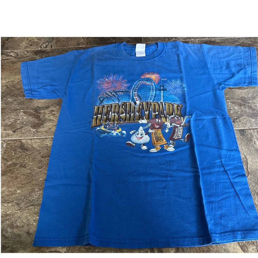 Vintage 2000s Hersheypark T Shirt Medium Candy Theme Park Roller Coaster‎